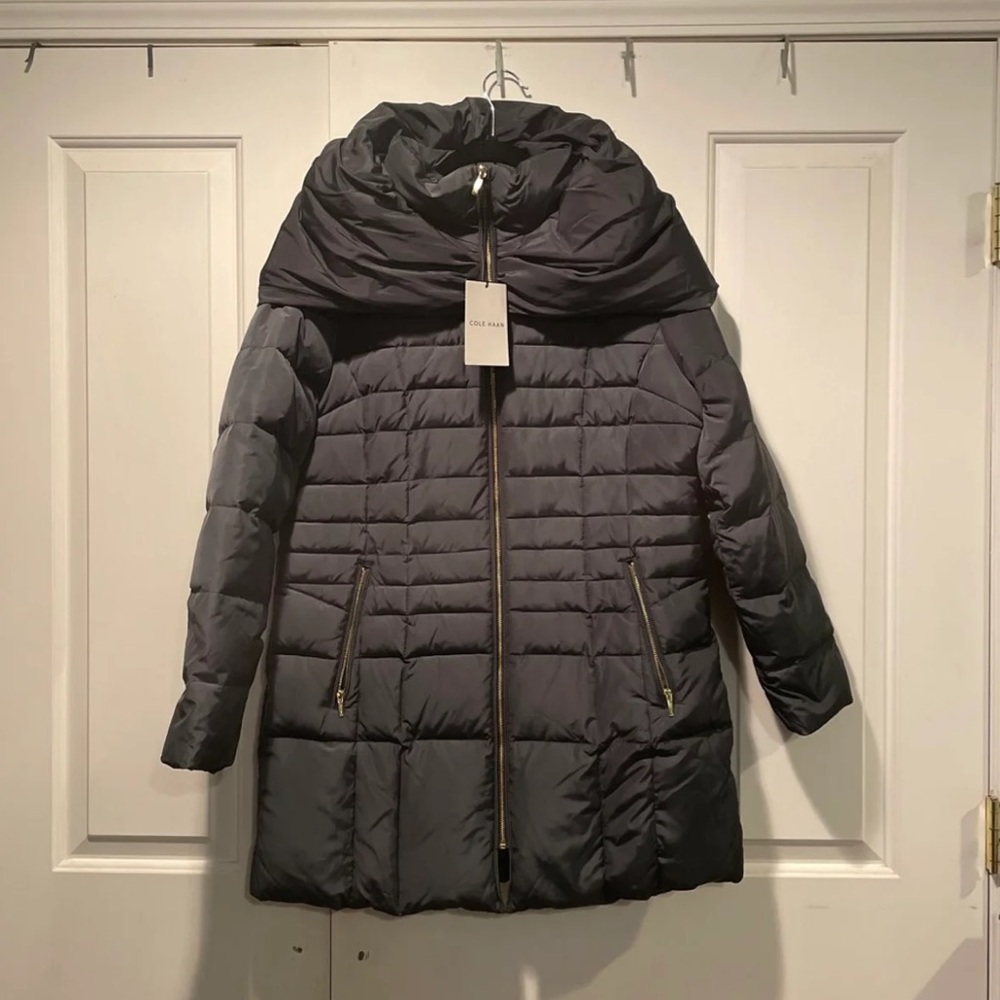 Cole Haan front zip Jacket - Picture 4 of 7